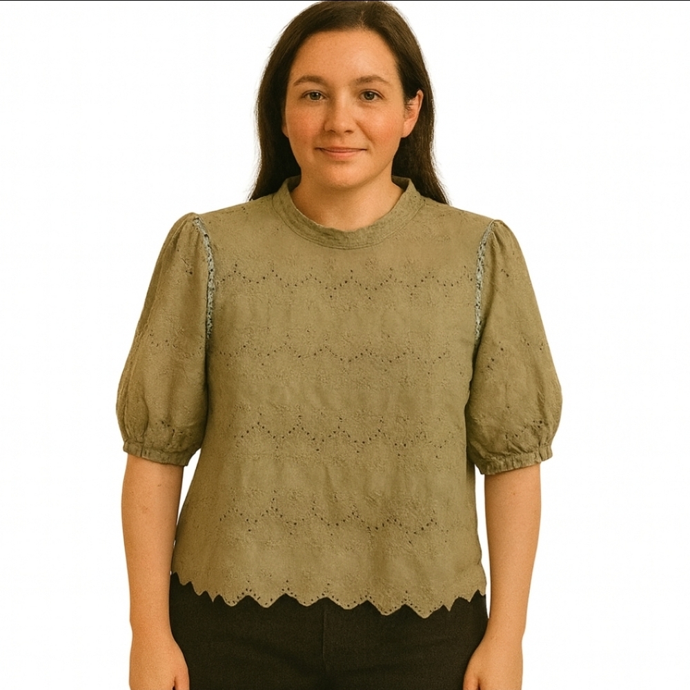 Kindred Green Eyelet Peasant Blouse With Balloon Sleeves Sz Sm